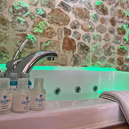 Patara Fiesta 3+1 Villa, Oezel Havuzlu, 别墅 *